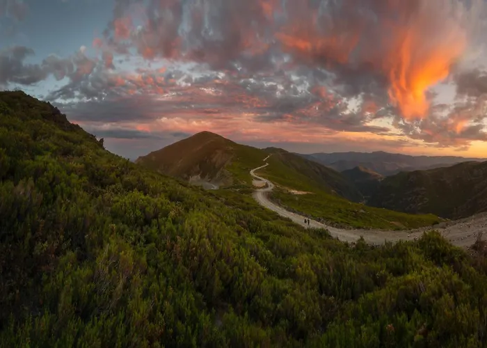 Vakantiehuis Casa Boral- Comfort Exclusivo En Plena Naturaleza - Valle Del Silencio *